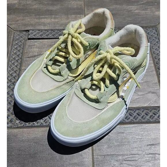 Size 9 Women’s Brighton Wayvee Vans - Picture 4 of 8